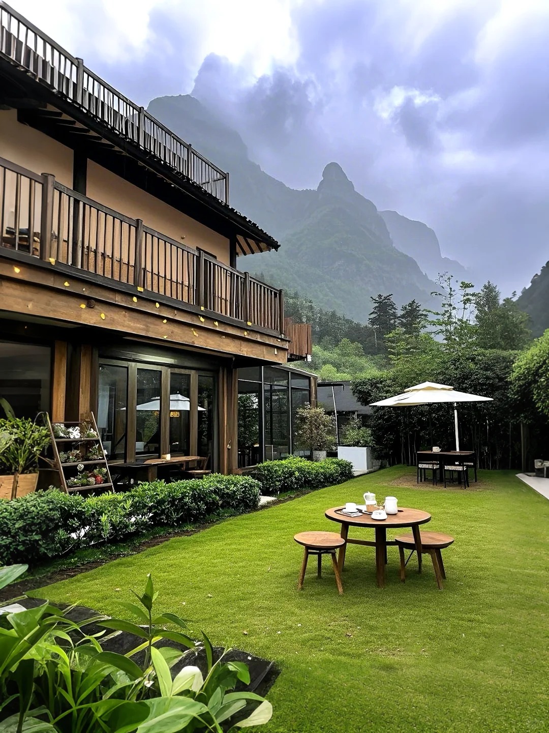 Guilin  Yangshuo! 270 RMB lived in Xanadu !